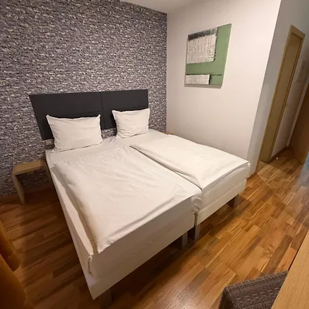 Hotell Eurocity 2*
