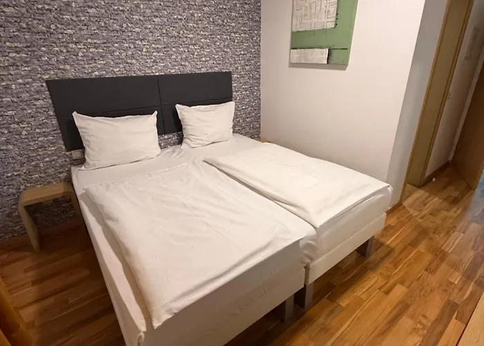 Отель Eurocity 2*